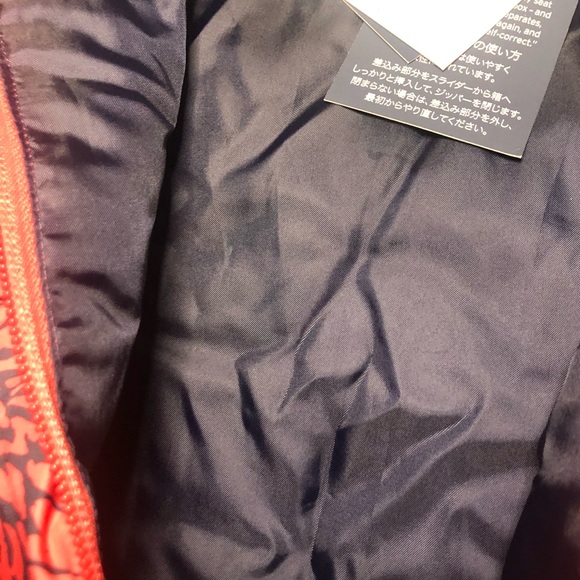 Lands’ End Floral Winter Down Puffer Floral Vest - Picture 3 of 7